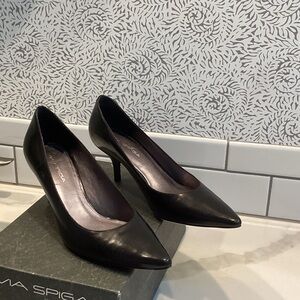 Via Spiga Black Pointed Toe Heels